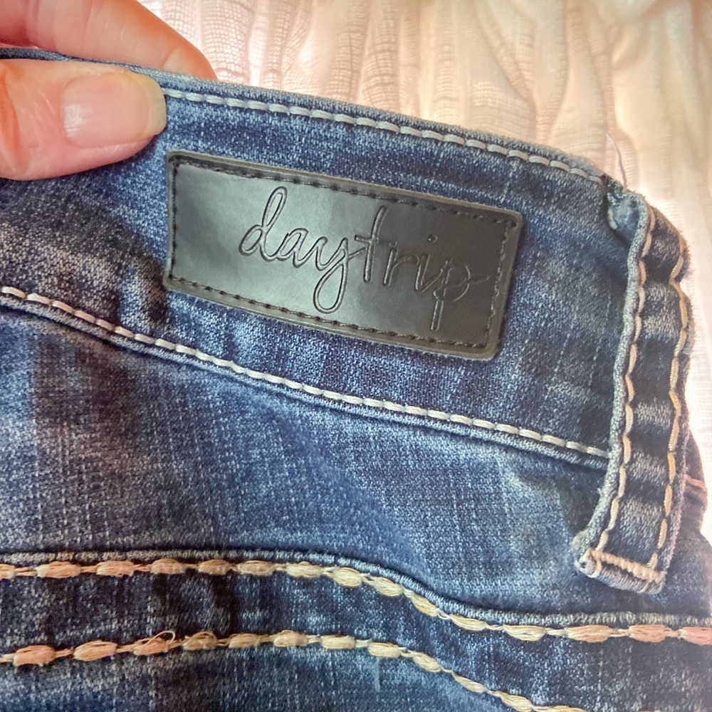 DayTrip Lynx long length women’s skinny jeans - Picture 11 of 12